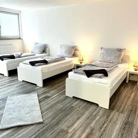 Appartement Mit Ausblick - Wlan / Parkplaetze Wurtzbourg